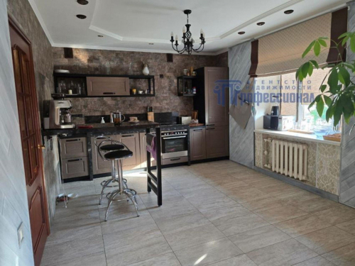 Продажа 2-комн квартиры Карельцева улица, 56
