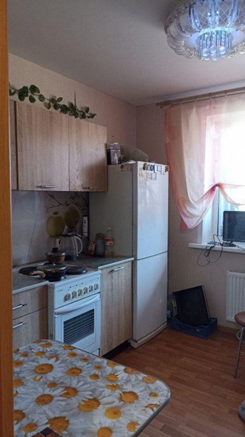 Продажа 1-комн квартиры Луначарского улица, 100