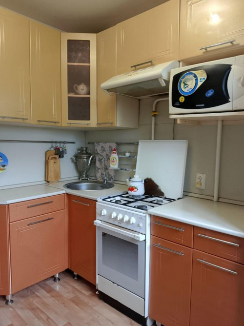 Продажа 3-комн квартиры Радионова улица, 18а