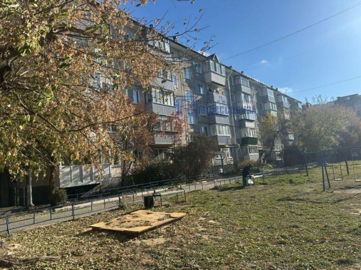 2-комн квартира Максима Горького улица, 6