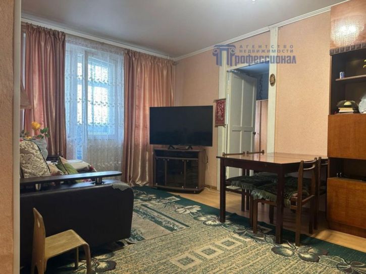 2-комн квартира Максима Горького улица, 6