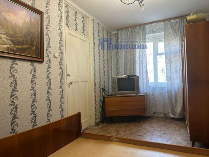 2-комн квартира Максима Горького улица, 6