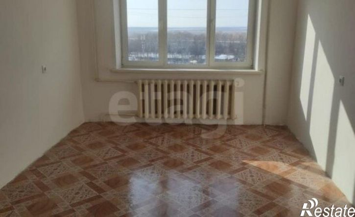 3-комн квартира жилой район Заозёрный, 2-й микрорайон, 8