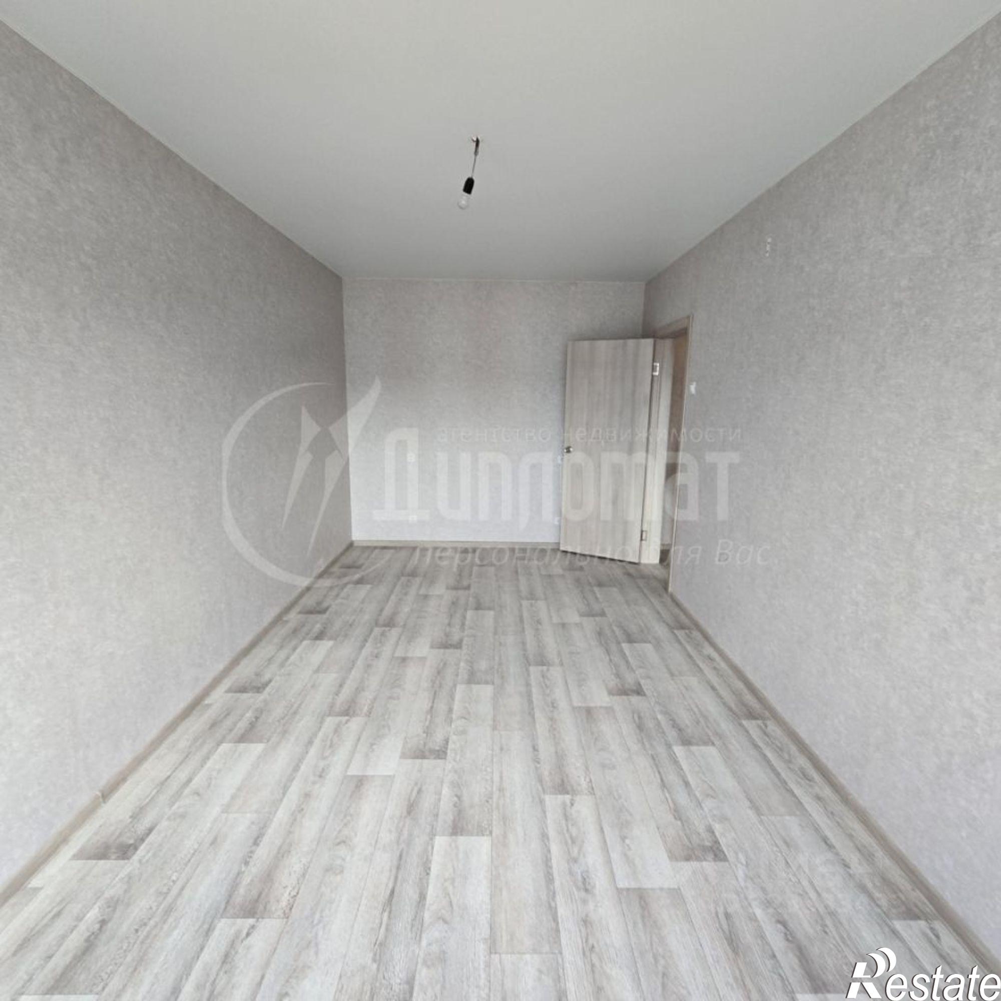 Купить квартиру за 2 880 000 рублей на Курган г., Заозерный, 8-й мкр., д.5