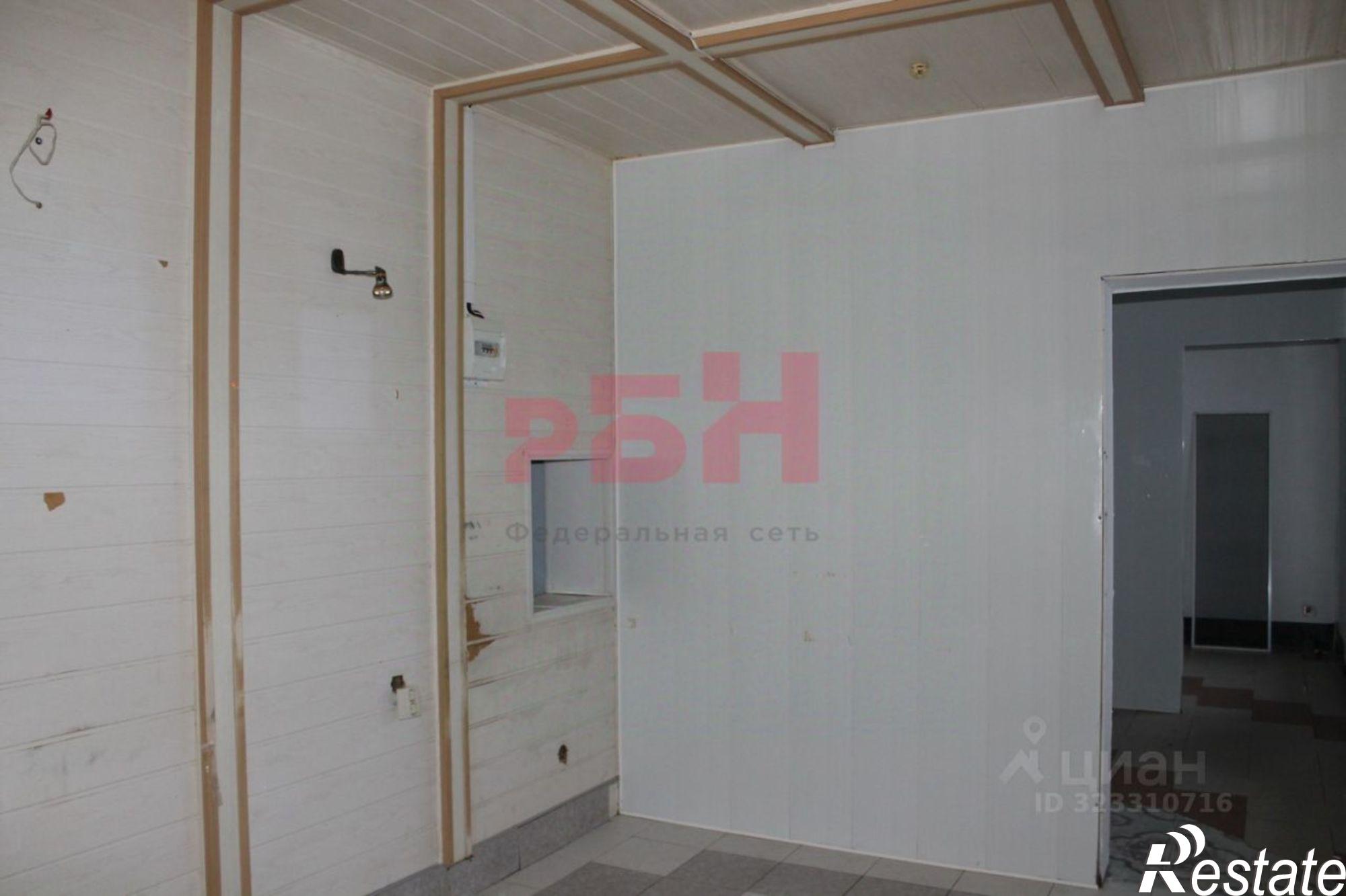 Купить помещение свободного назначения за 120 001 000 рублей на Сибирская улица, 8