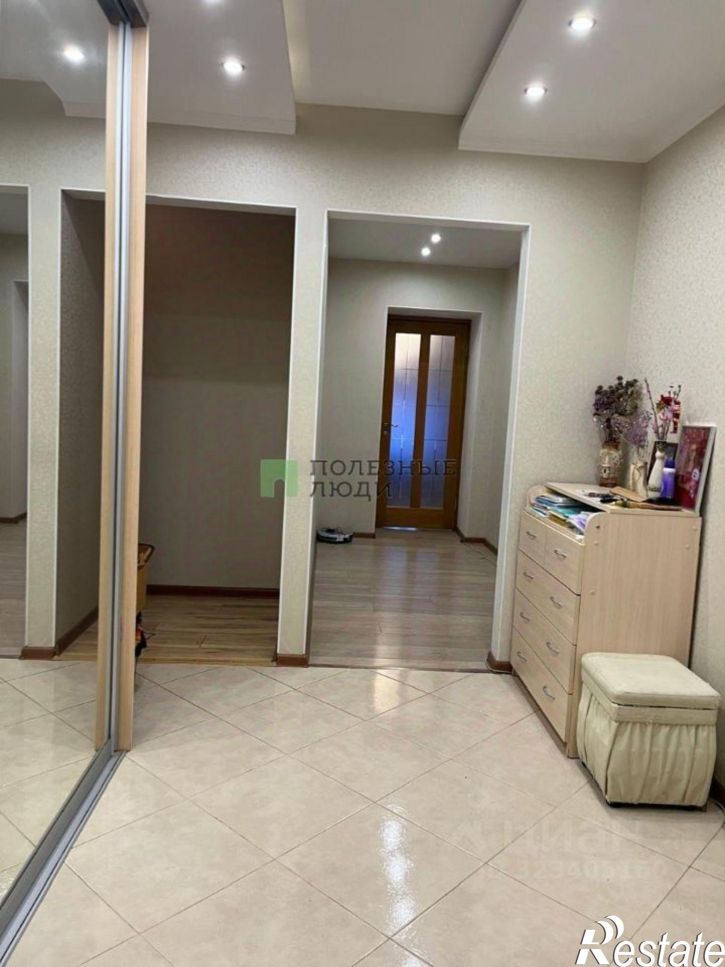 4-комн квартира Курган г., Заозерный, 6-й мкр., д.15