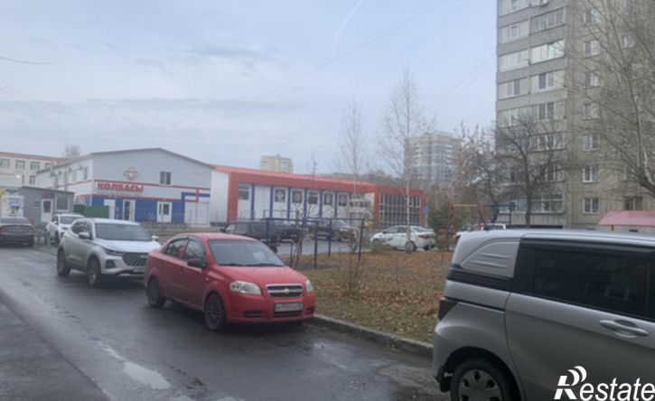 3-комн квартира жилой район Заозёрный, 3-й микрорайон, 23