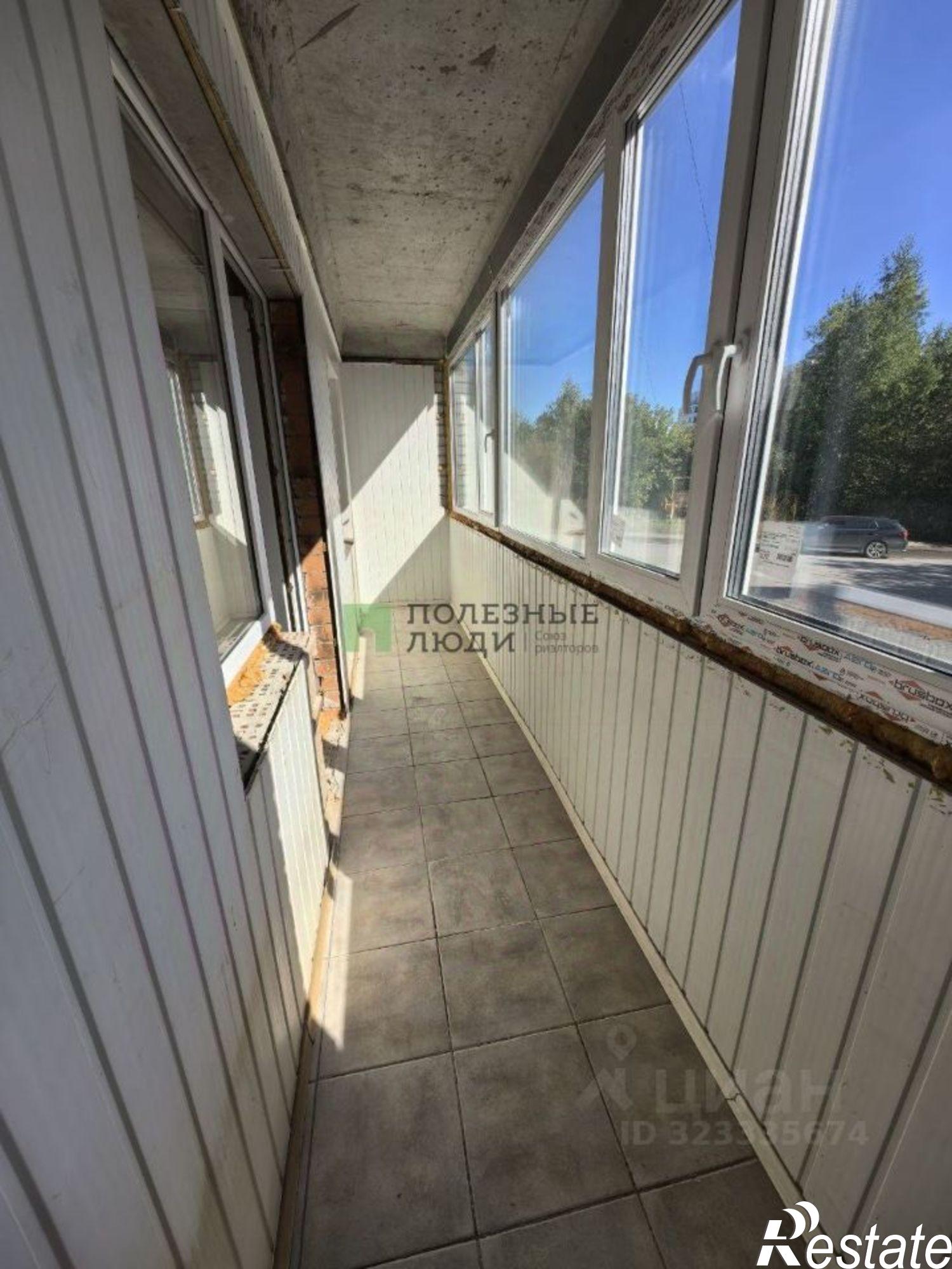 Купить квартиру за 11 990 000 рублей на Солнечный б-р, 4