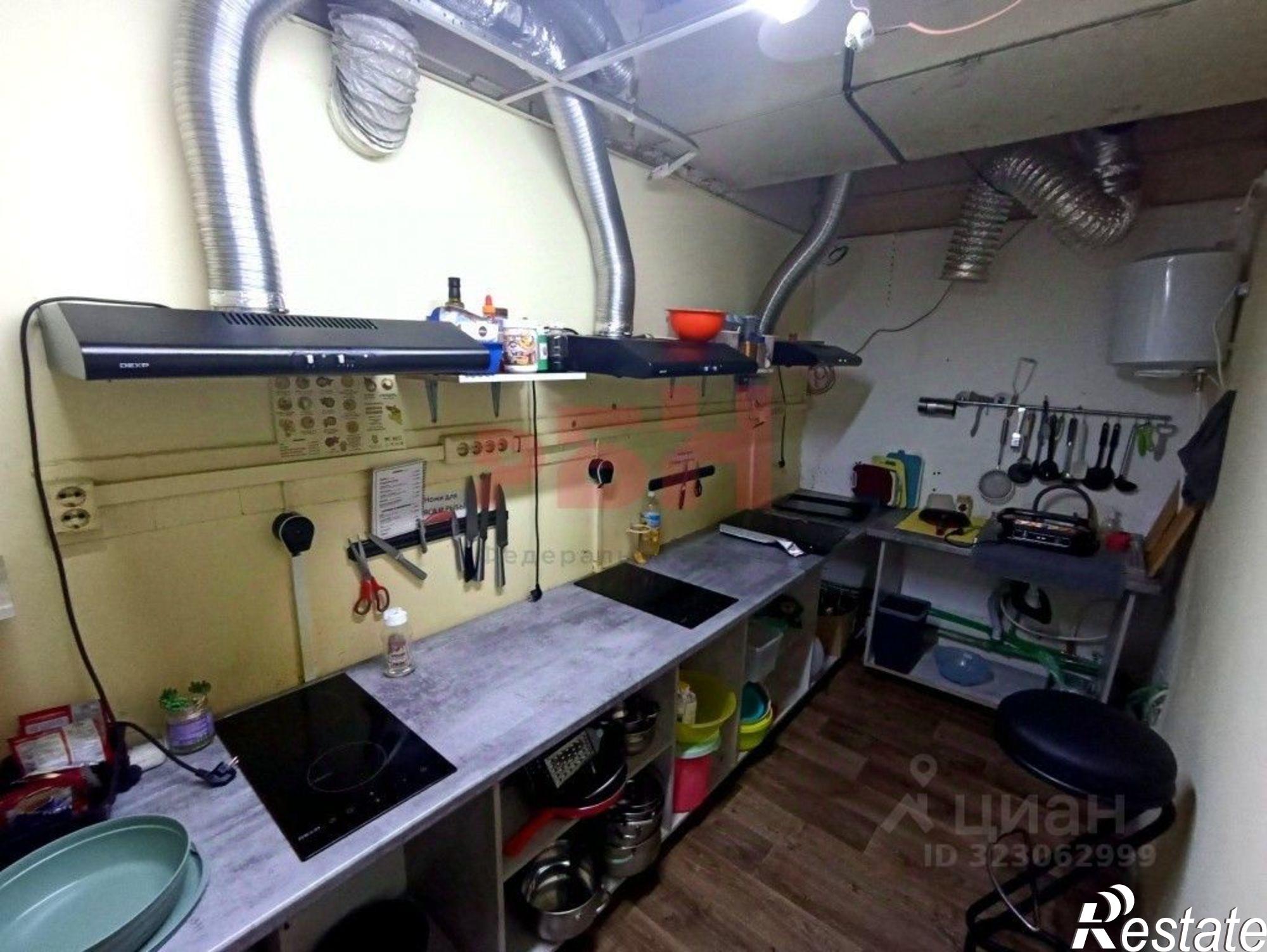 Сдать торговое помещение за 100 023 рублей на Курган г., Заозерный, 3-й мкр., д.1