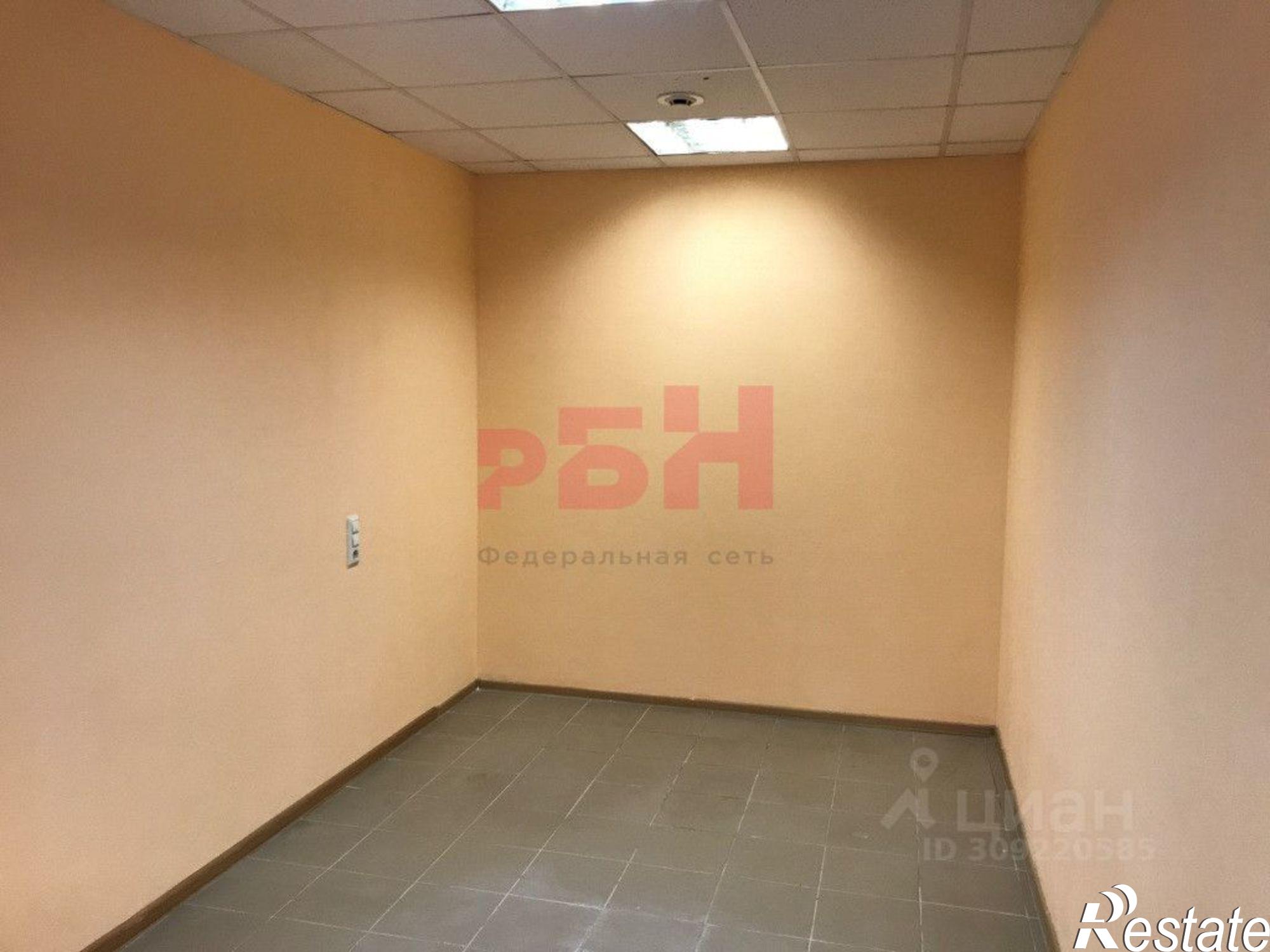 Купить торговое помещение за 8 243 840 рублей на проспект Машиностроителей, 7