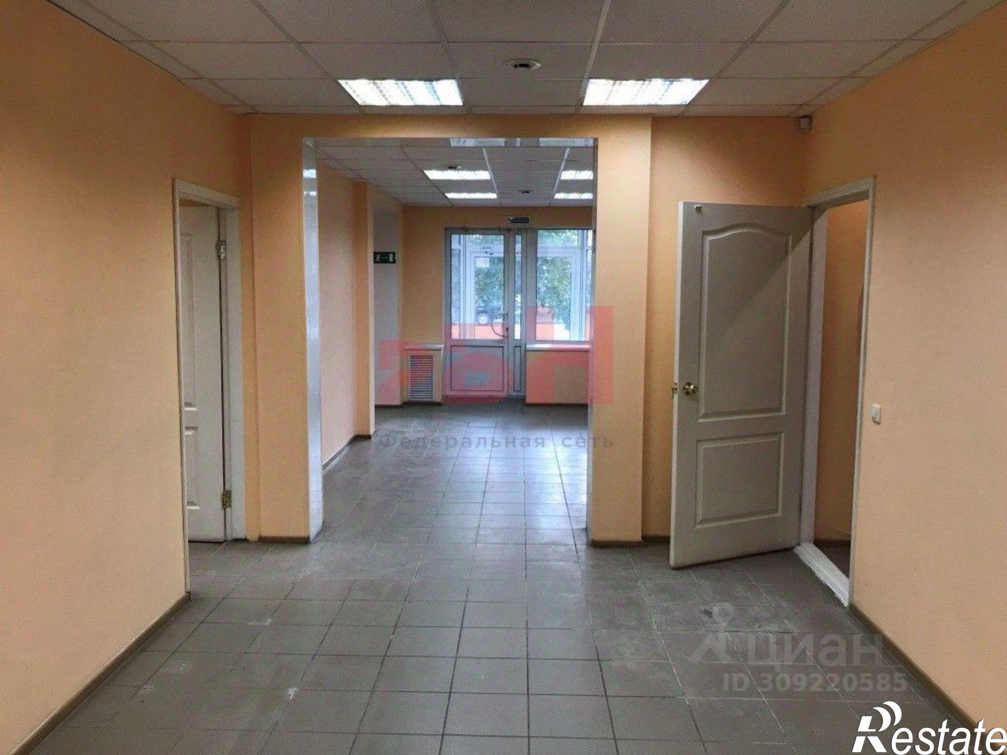 Купить торговое помещение за 8 243 840 рублей на проспект Машиностроителей, 7