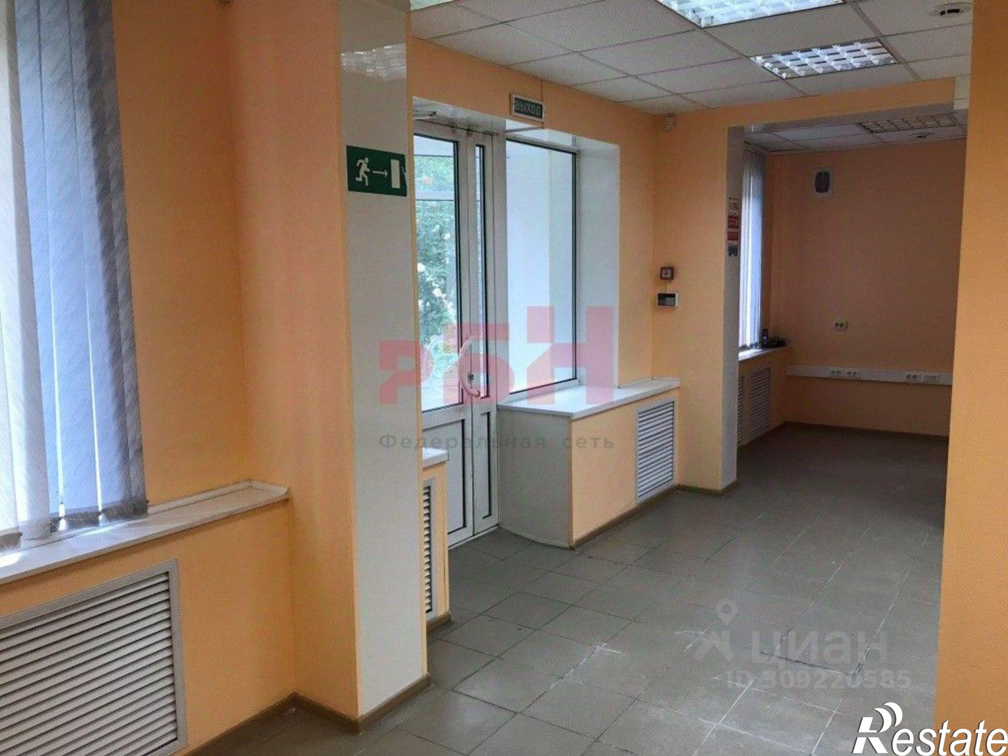 Купить торговое помещение за 8 243 840 рублей на проспект Машиностроителей, 7