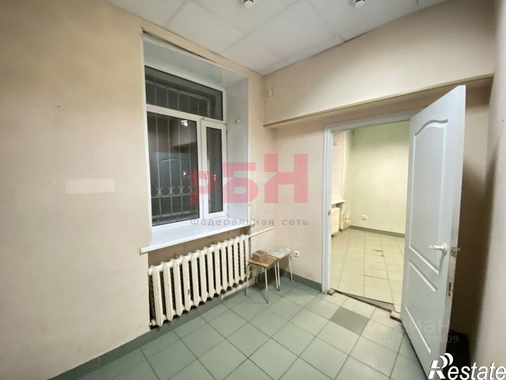 Сдать торговое помещение за 29 787 рублей на улица Коли Мяготина, 105