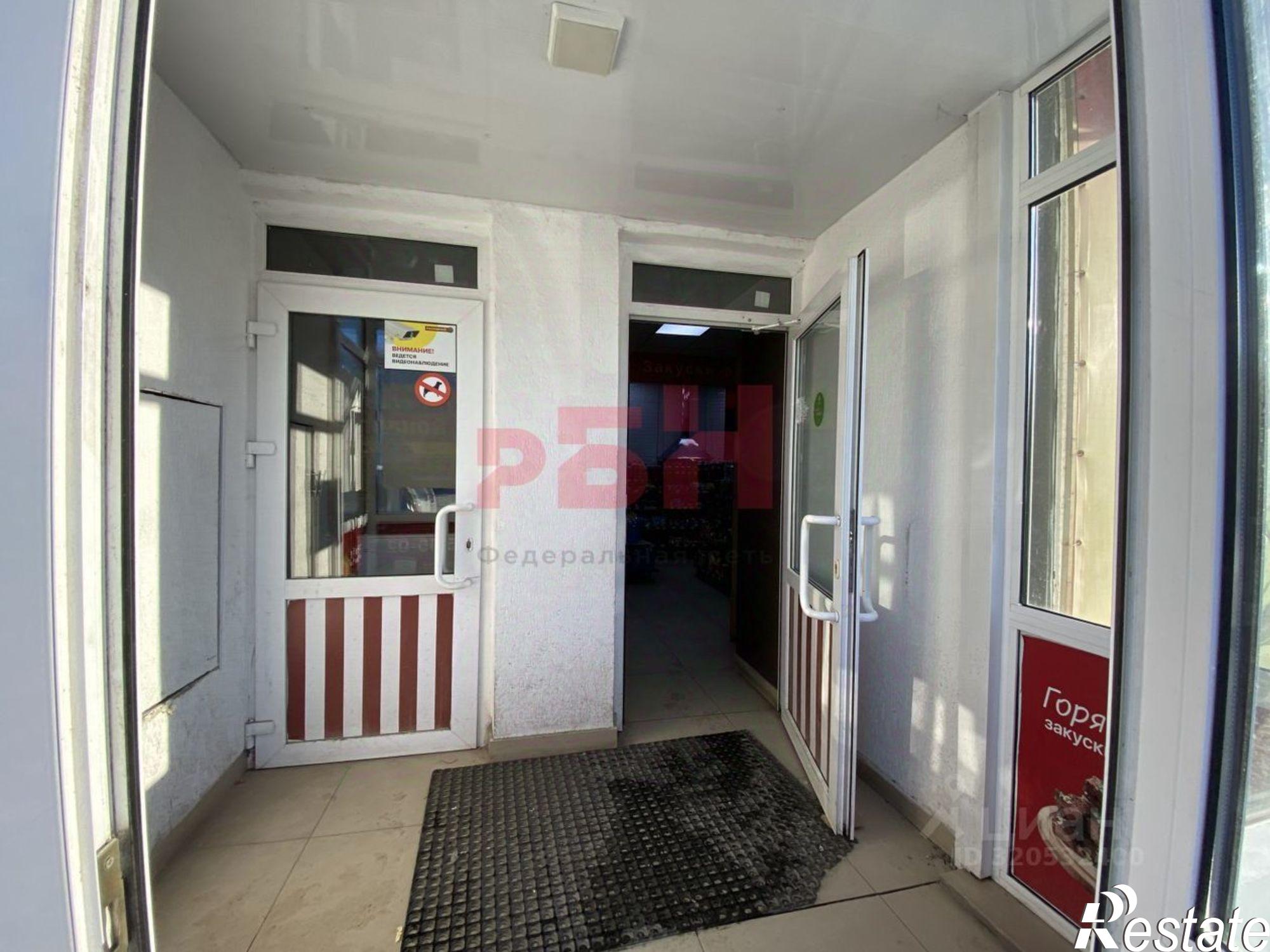 Сдать торговое помещение за 75 000 рублей на улица Дзержинского, 4А