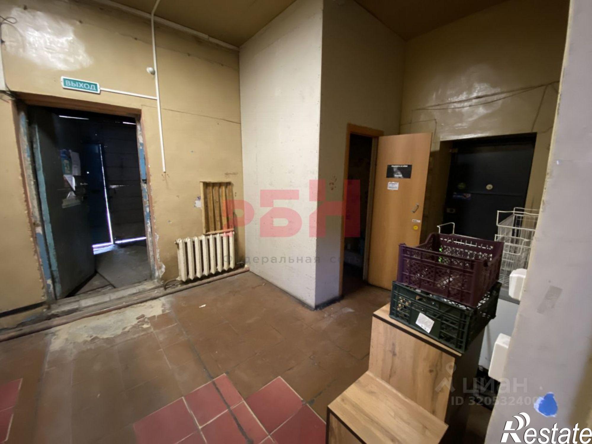 Сдать торговое помещение за 75 000 рублей на улица Дзержинского, 4А