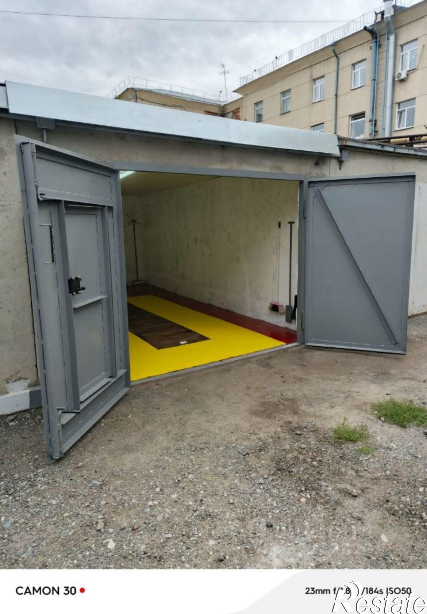 Сдать гараж, место в паркинге за 7 000 рублей на площадь Ленина, 1