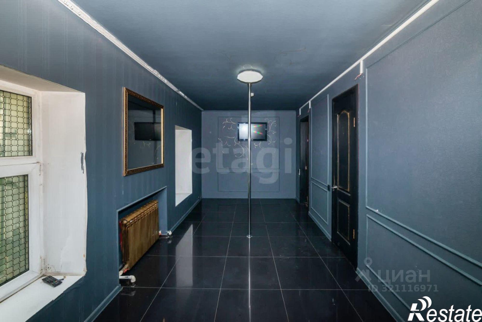 Купить помещение свободного назначения за 21 500 100 рублей на Советская улица, 123А