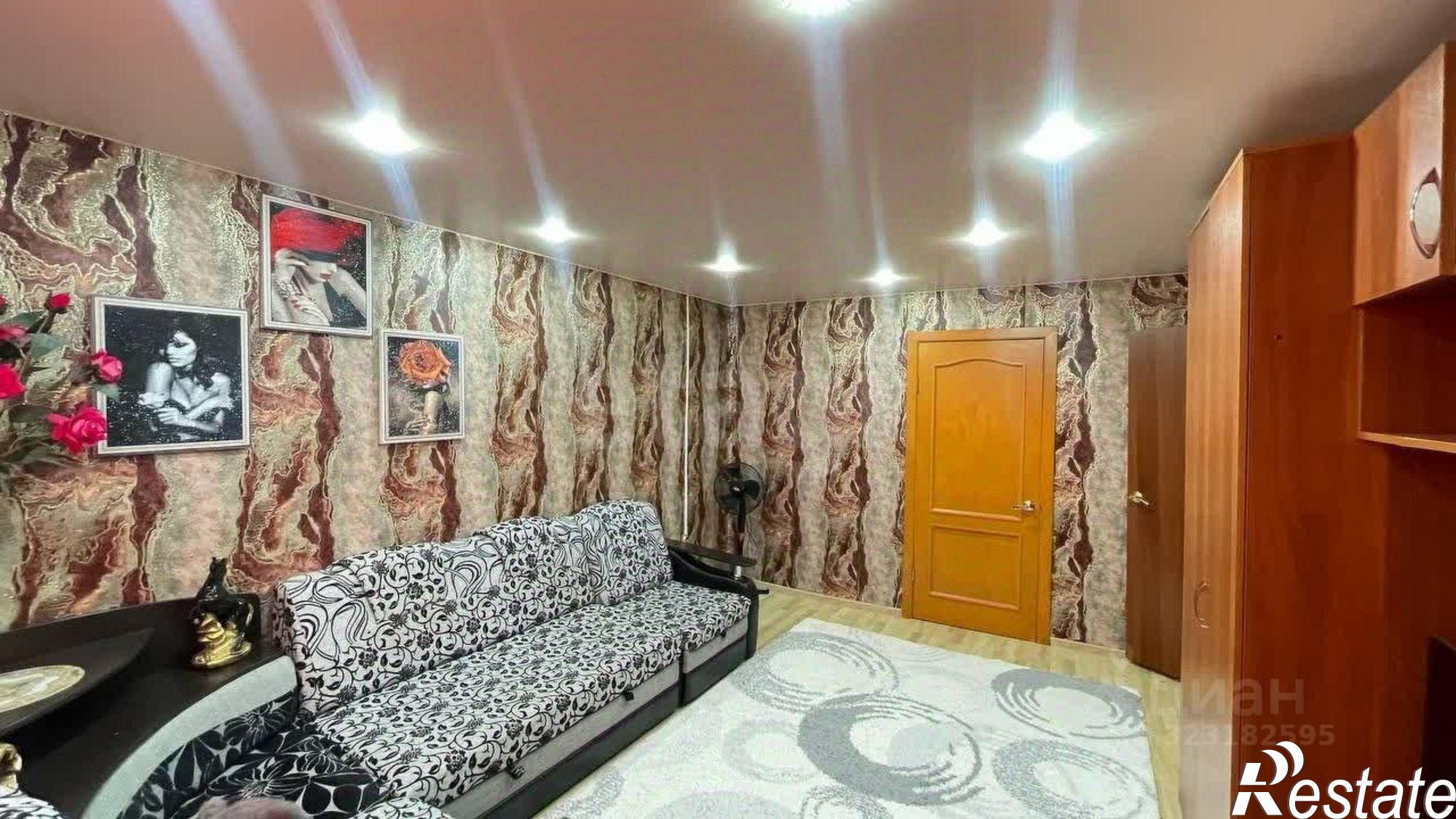 Купить квартиру за 2 300 000 рублей на Космонавтов улица, Черёмухово микрорайон, 9