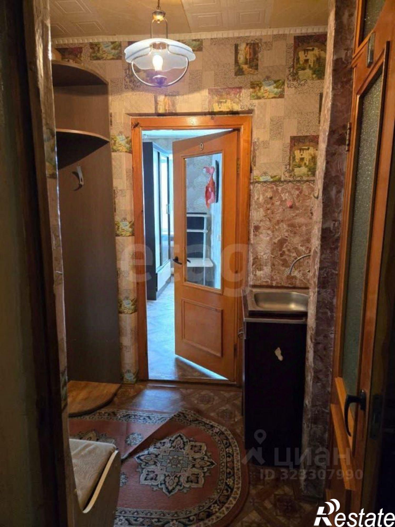 Купить квартиру за 2 400 000 рублей на проспект Конституции, 32