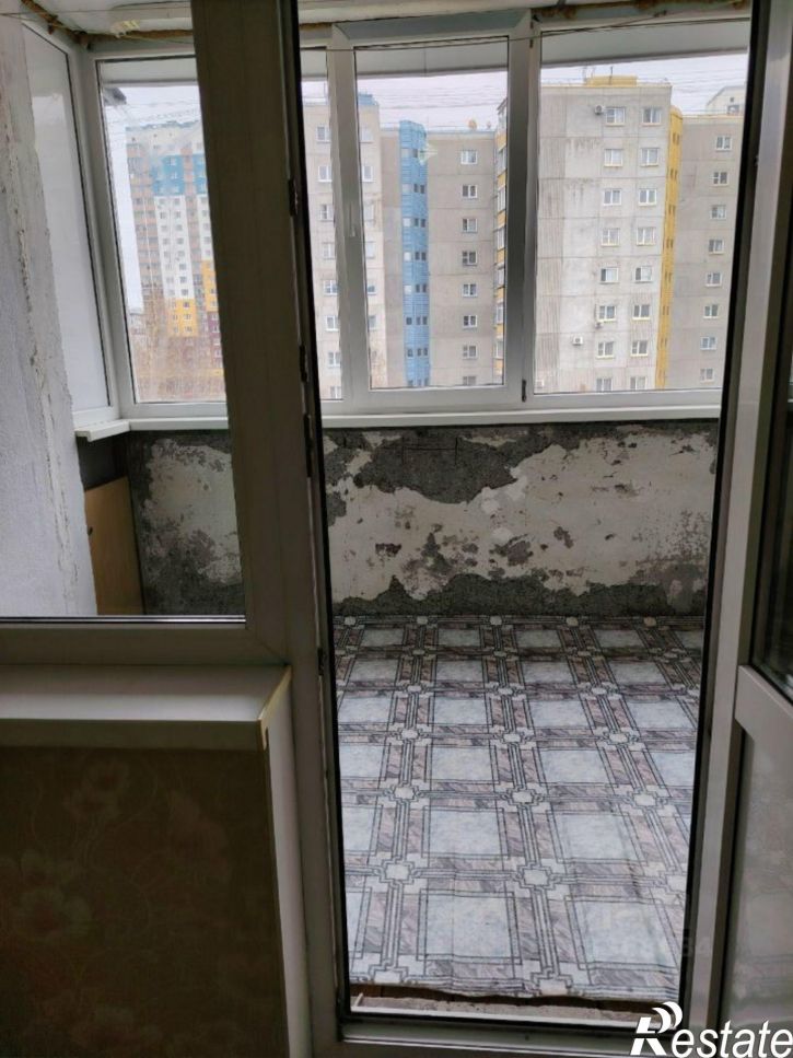 3-комн квартира жилой район Заозёрный, 6-й микрорайон, 14