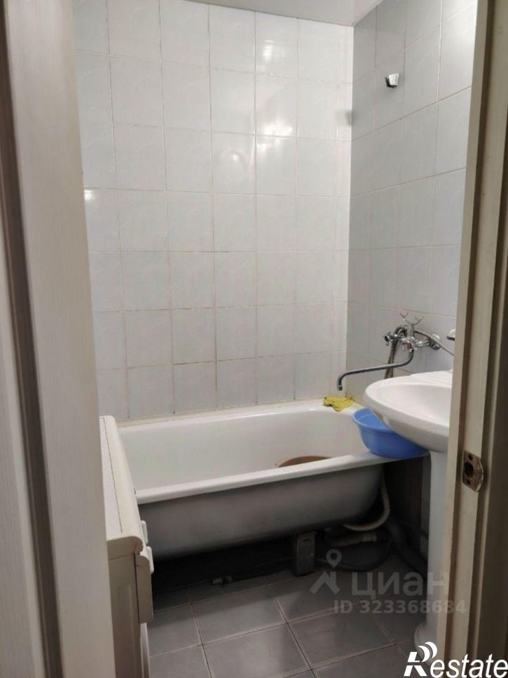 3-комн квартира жилой район Заозёрный, 6-й микрорайон, 14