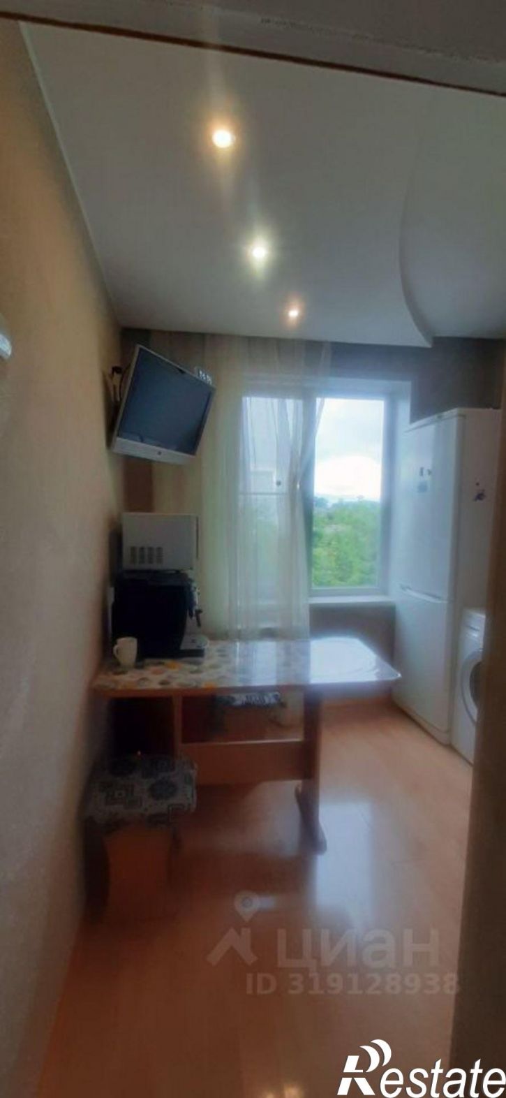 2-комн квартира улица Дзержинского, 28,  д. 28