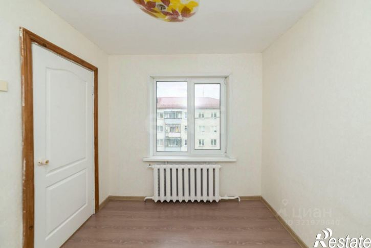 4-комн квартира улица Томина, 83,  д. 83