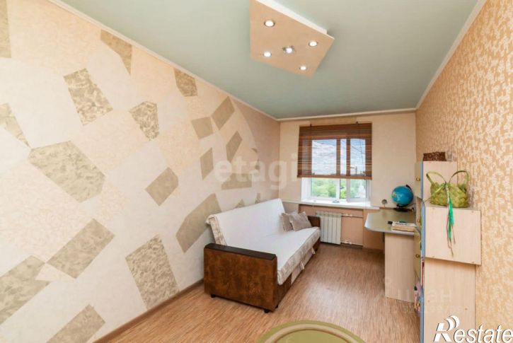 2-комн квартира улица Криволапова, 50,  д. 50