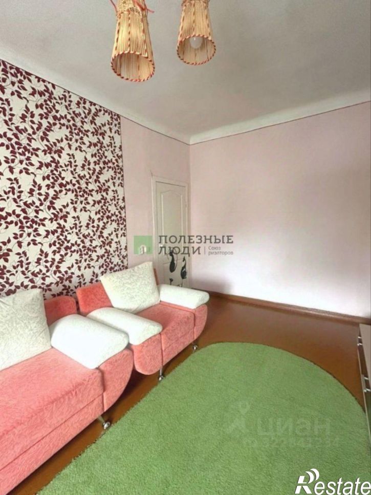 2-комн квартира улица Сухэ-Батора, 5,  д. 5