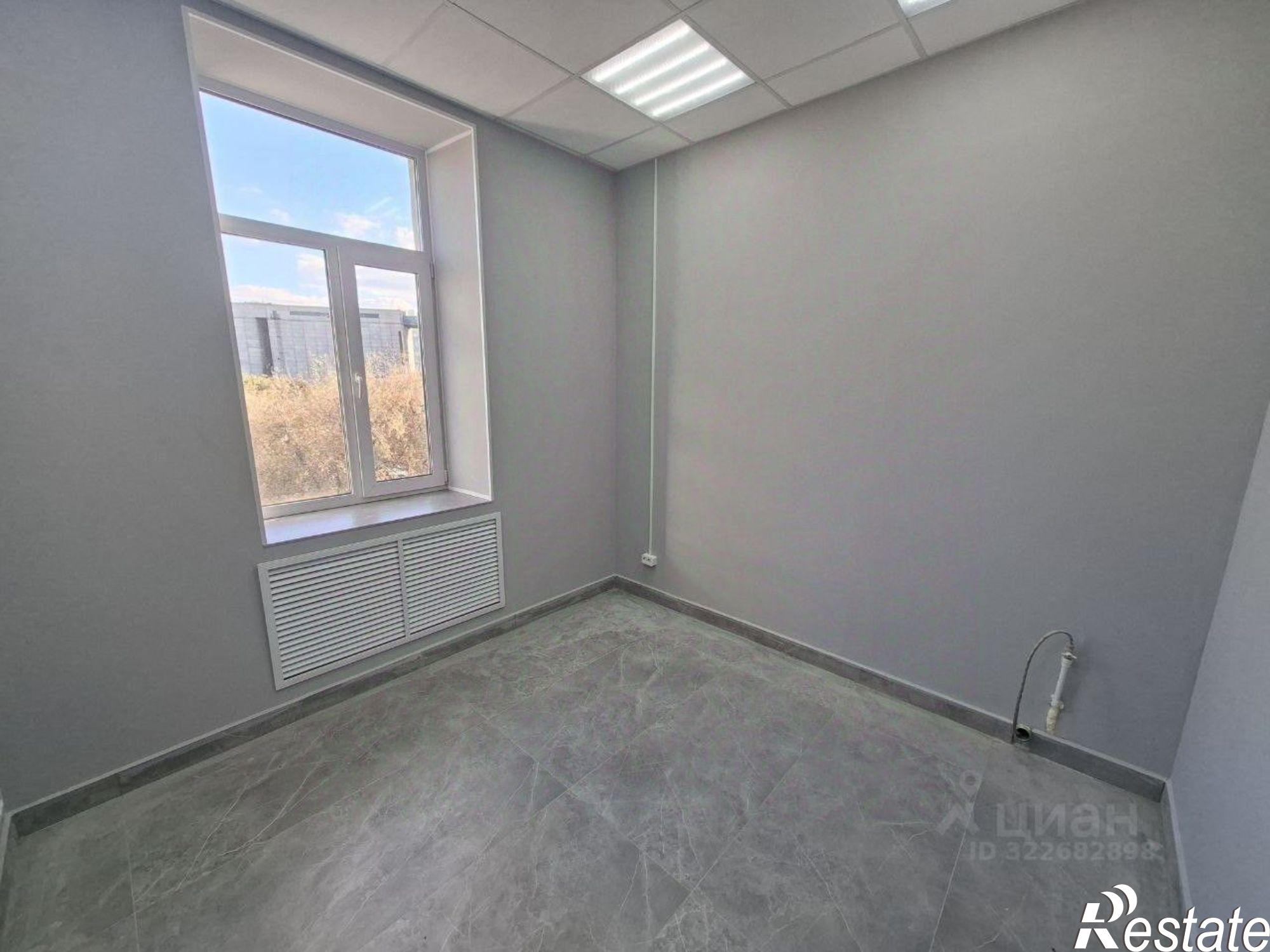 Сдать офис, помещение под офис за 11 000 рублей на улица Карла Маркса, 106