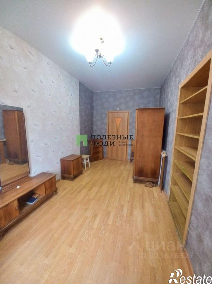 3-комн квартира улица Красина, 67,  д. 67