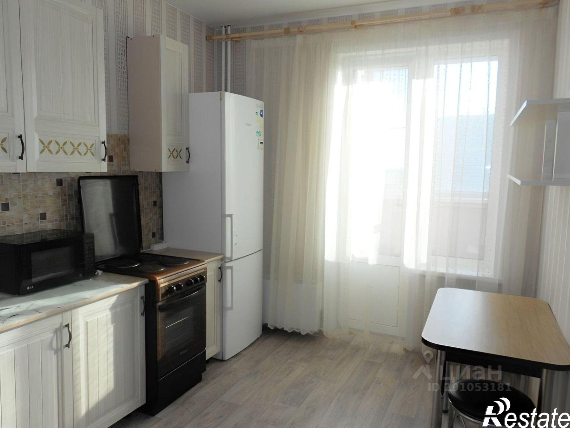 Сдать квартиру за 25 000 рублей на жилой район Заозёрный, 3-й микрорайон, 35