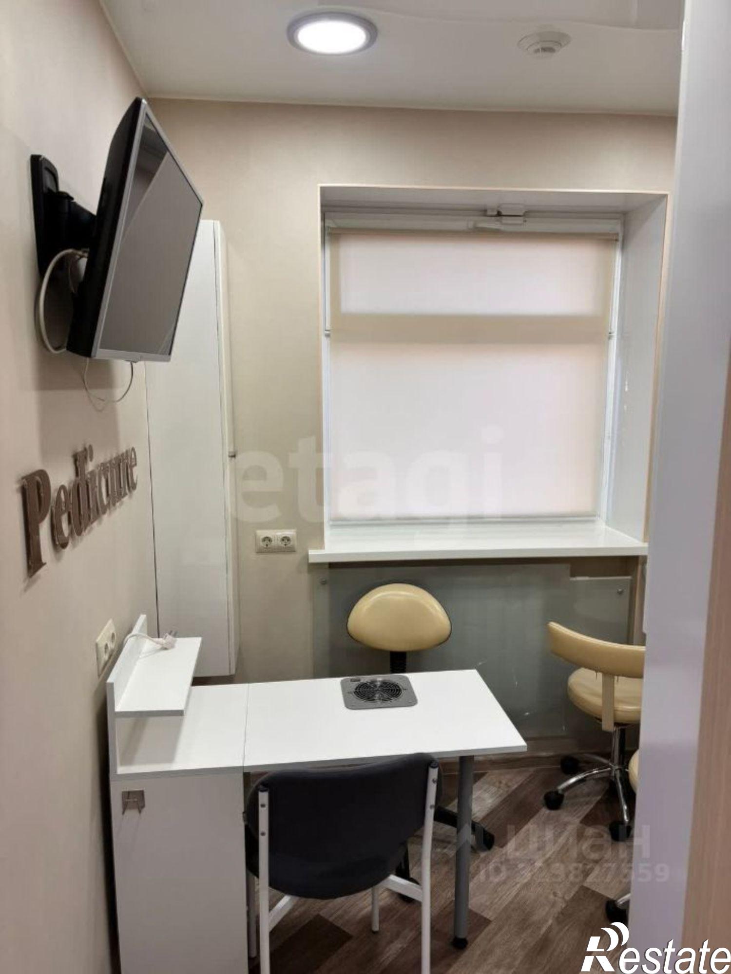 Сдать торговое помещение за 59 234 рублей на улица Карла Маркса, 107