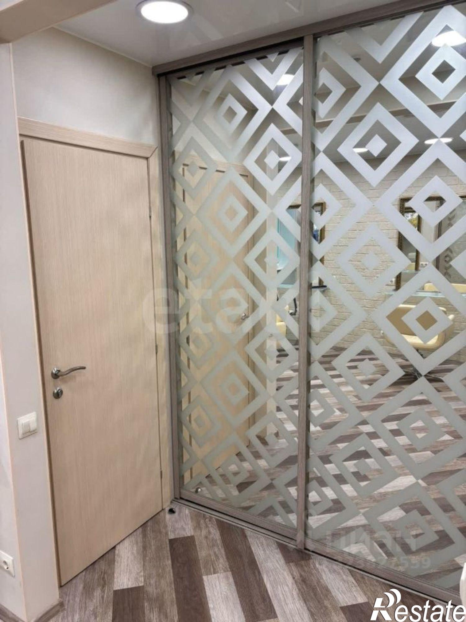 Сдать торговое помещение за 59 234 рублей на улица Карла Маркса, 107