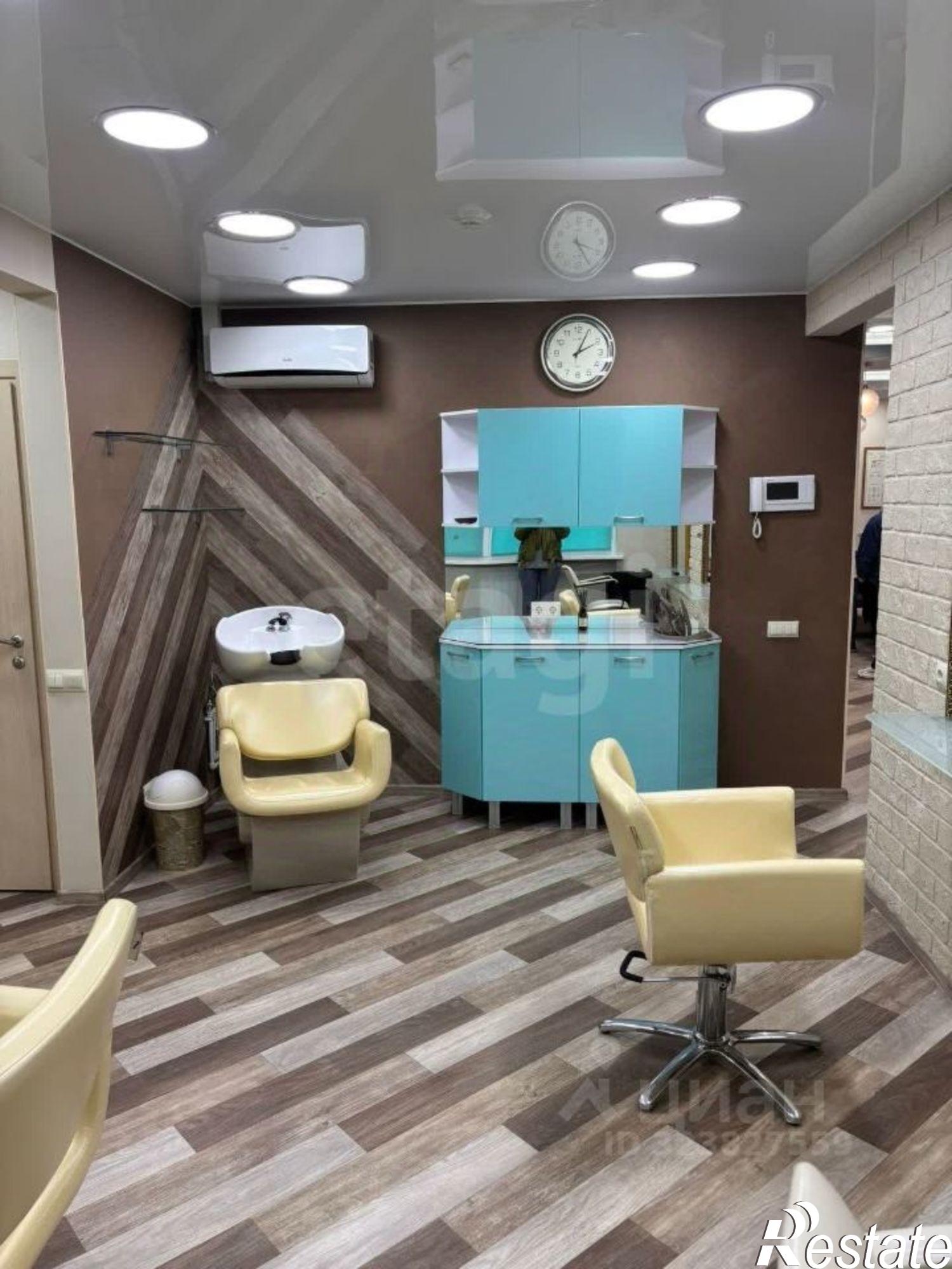 Сдать торговое помещение за 59 234 рублей на улица Карла Маркса, 107