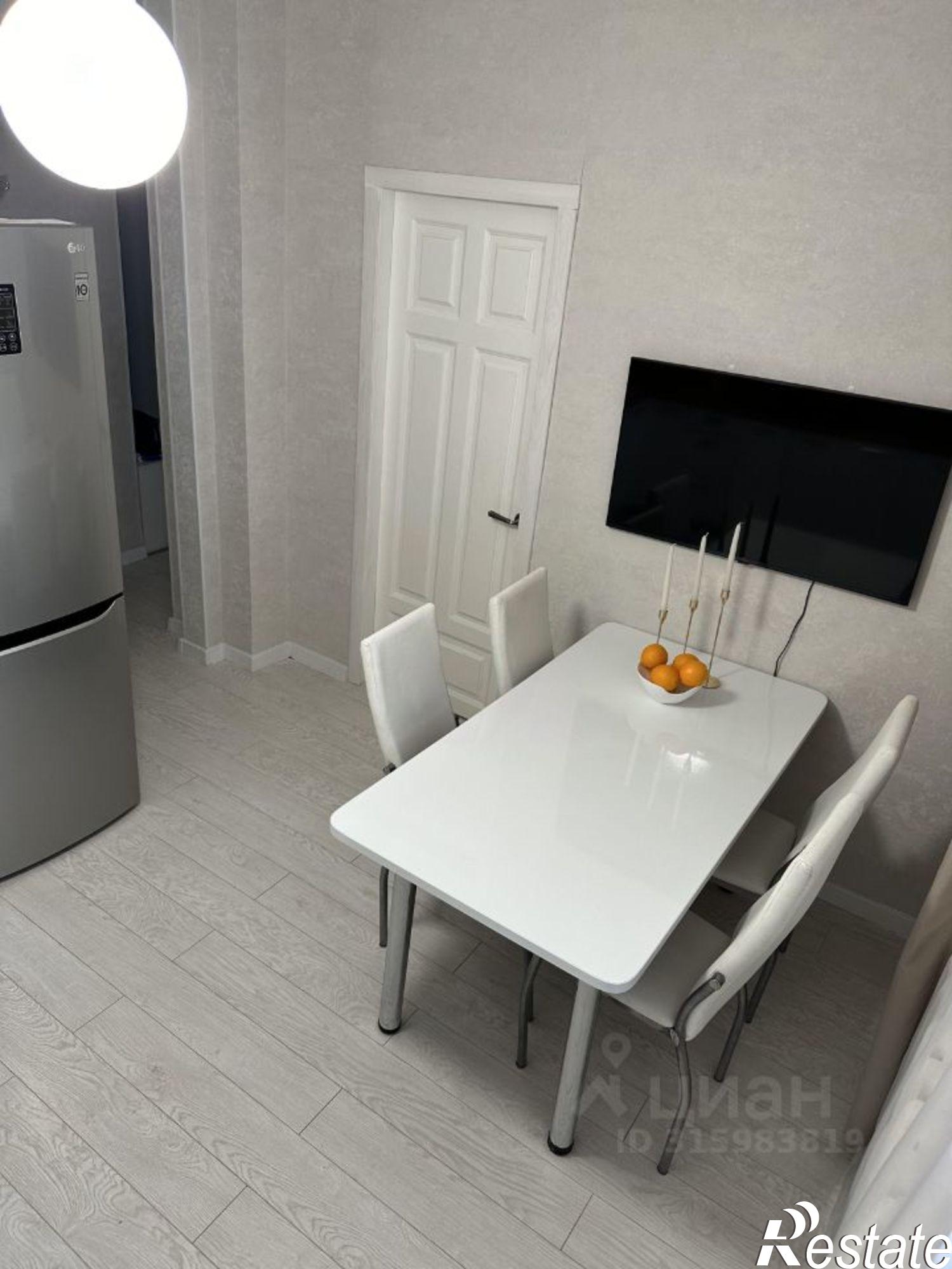 Купить квартиру за 9 790 000 рублей на улица Максима Горького, 158