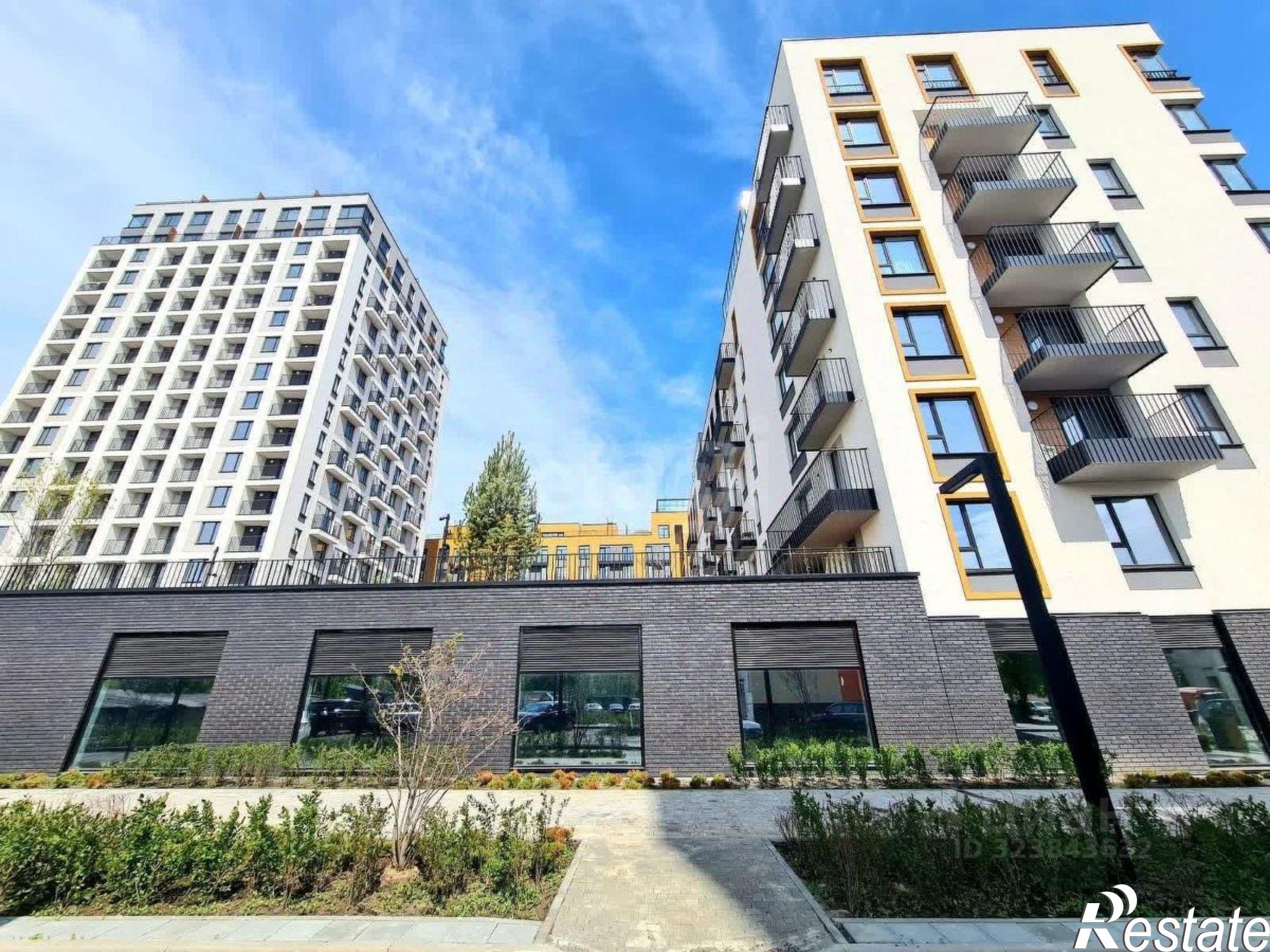 Купить торговое помещение за 25 000 100 рублей на ул Коли Мяготина, 187