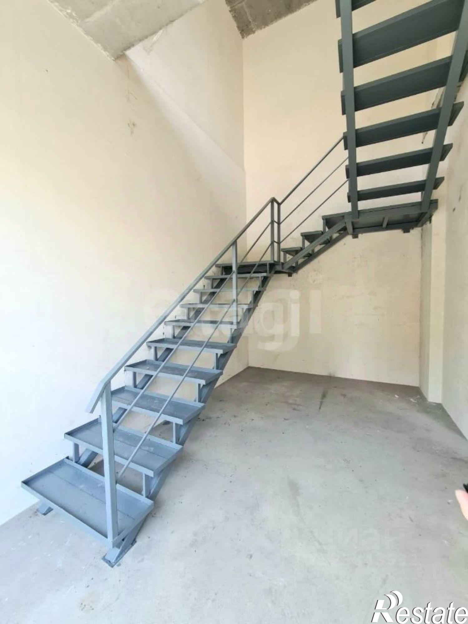 Купить торговое помещение за 25 000 100 рублей на ул Коли Мяготина, 187