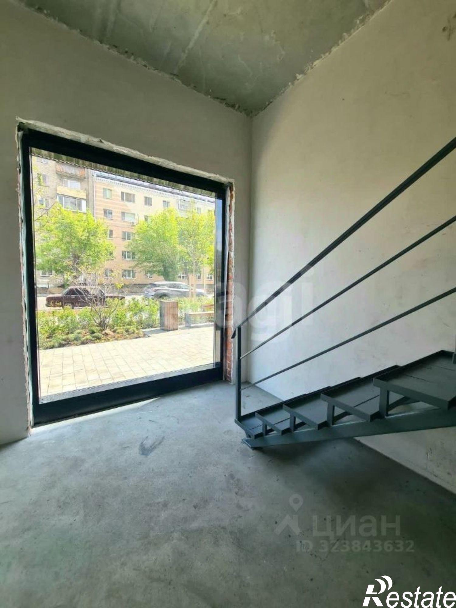 Купить торговое помещение за 25 000 100 рублей на ул Коли Мяготина, 187