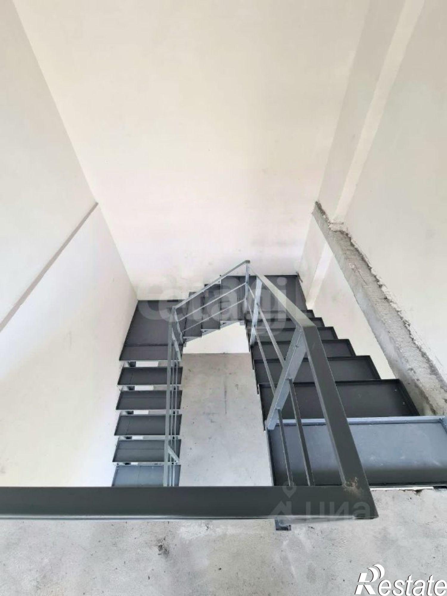 Купить торговое помещение за 25 000 100 рублей на ул Коли Мяготина, 187