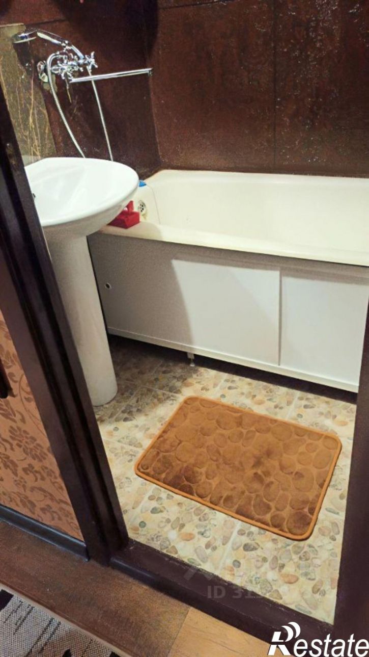 3-комн квартира ул Рихарда Зорге, 15,  д. 15