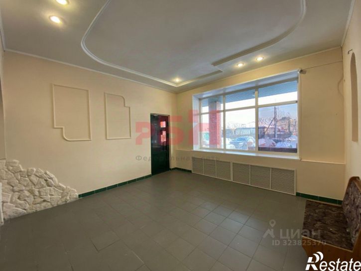 Торговое помещение ул 1-я Логовая, 2,  д. 2