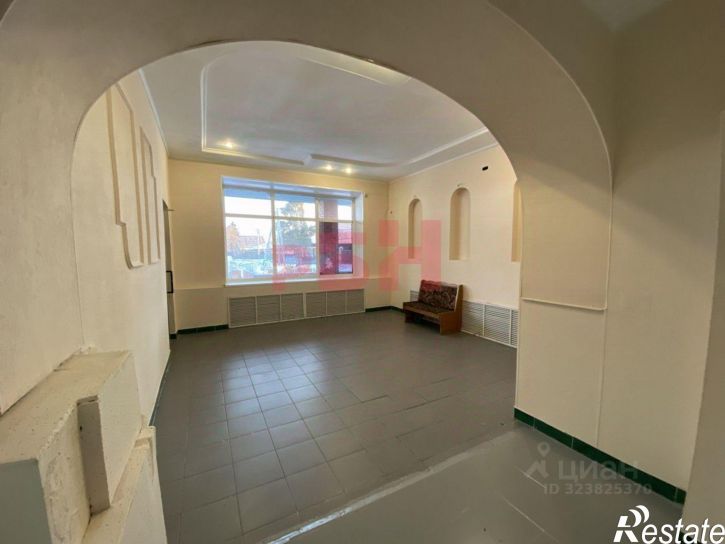 Торговое помещение ул 1-я Логовая, 2,  д. 2