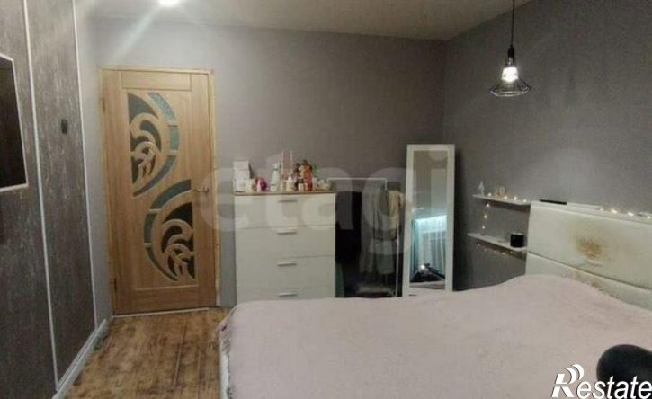 4-комн квартира улица Карбышева, 44А,  д. 44А