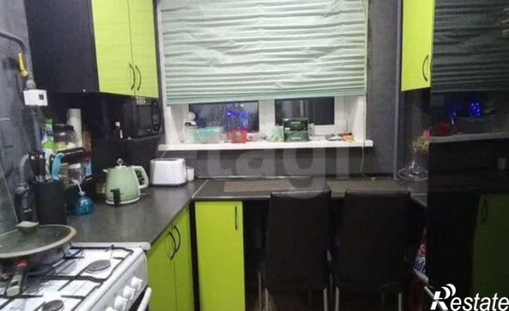 4-комн квартира улица Карбышева, 44А,  д. 44А