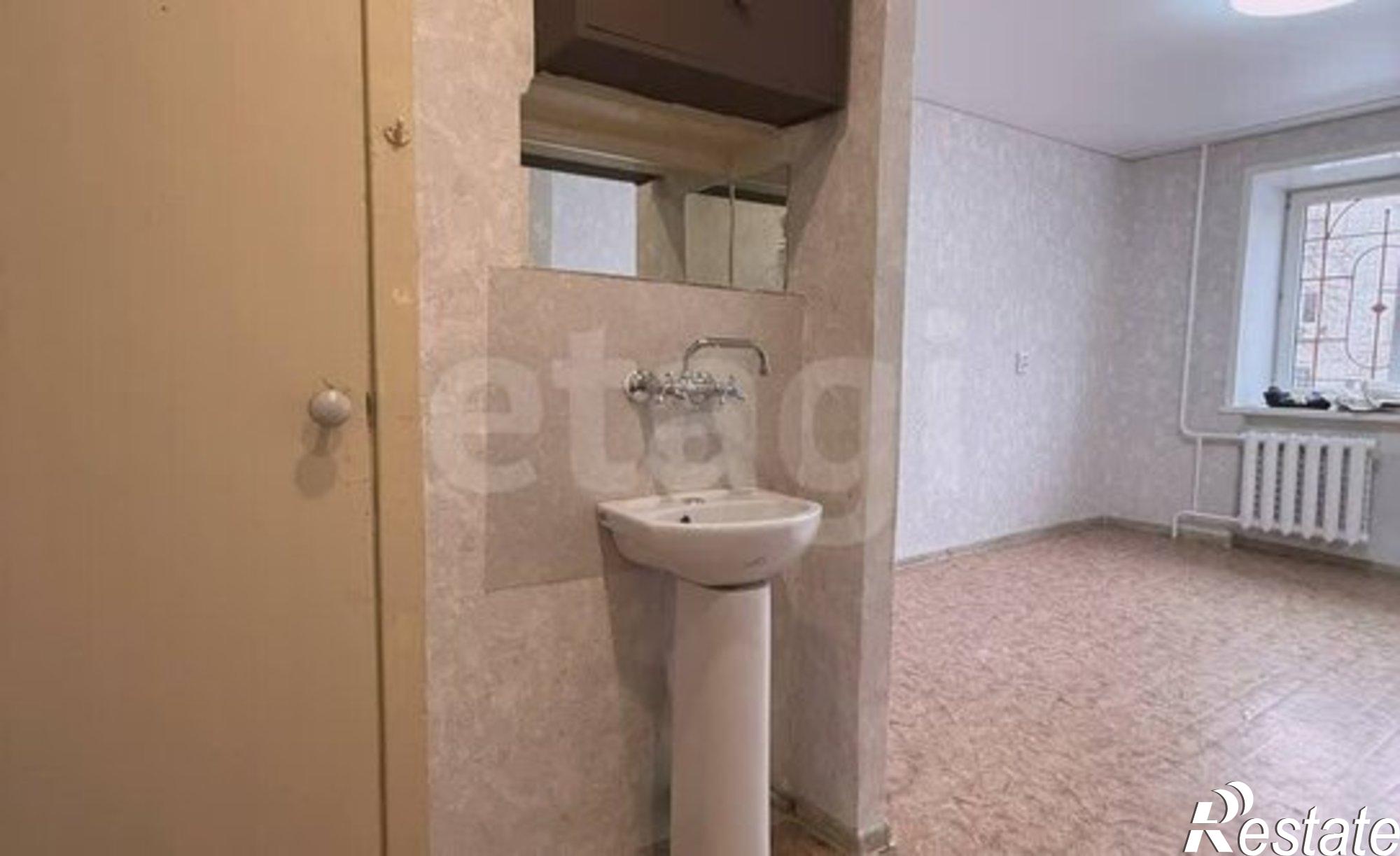 Купить квартиру за 2 300 000 рублей на ул Урицкого, 77