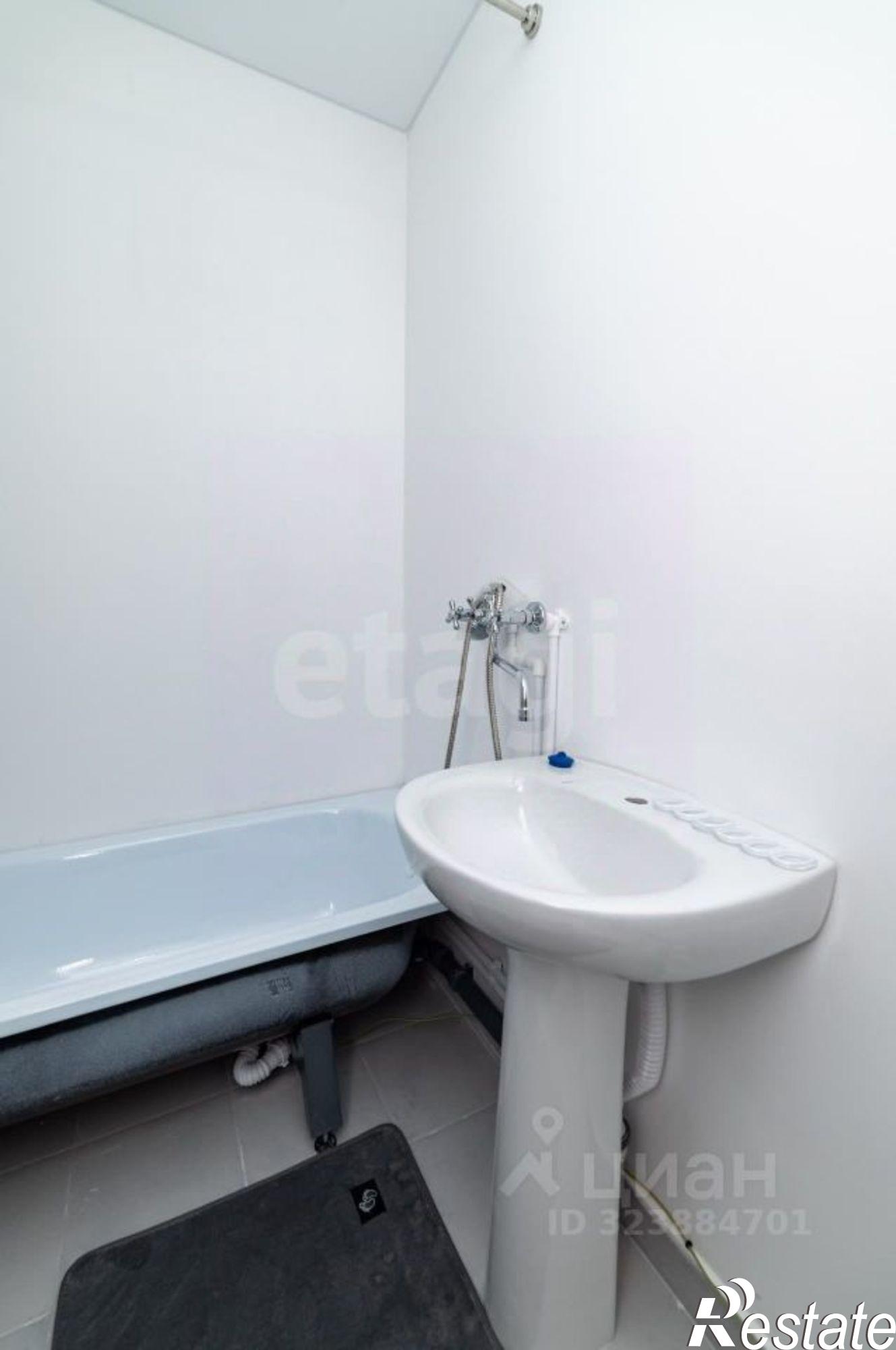 Купить квартиру за 3 300 000 рублей на улица Илизарова, 6