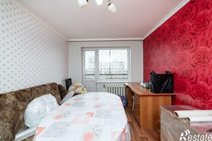 4-комн квартира проспект Конституции, 50,  д. 50