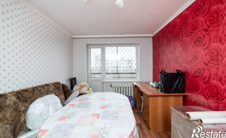 4-комн квартира пр-кт Конституции, 50,  д. 50