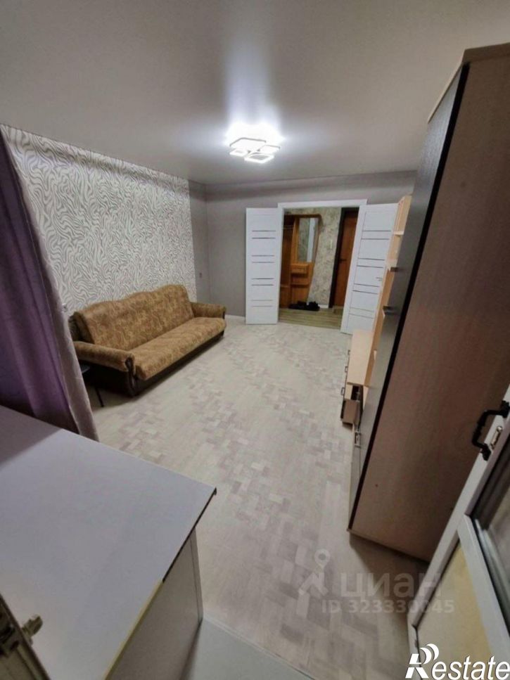 2-комн квартира улица Бурова-Петрова, 1,  д. 1